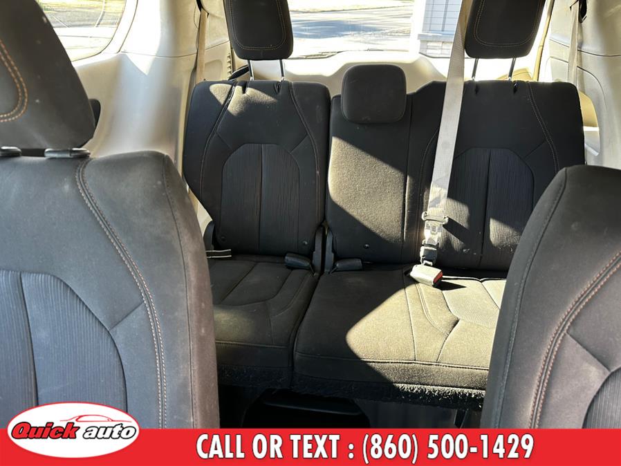 2017 Chrysler Pacifica Touring FWD photo