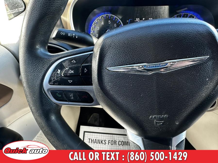2017 Chrysler Pacifica Touring FWD photo