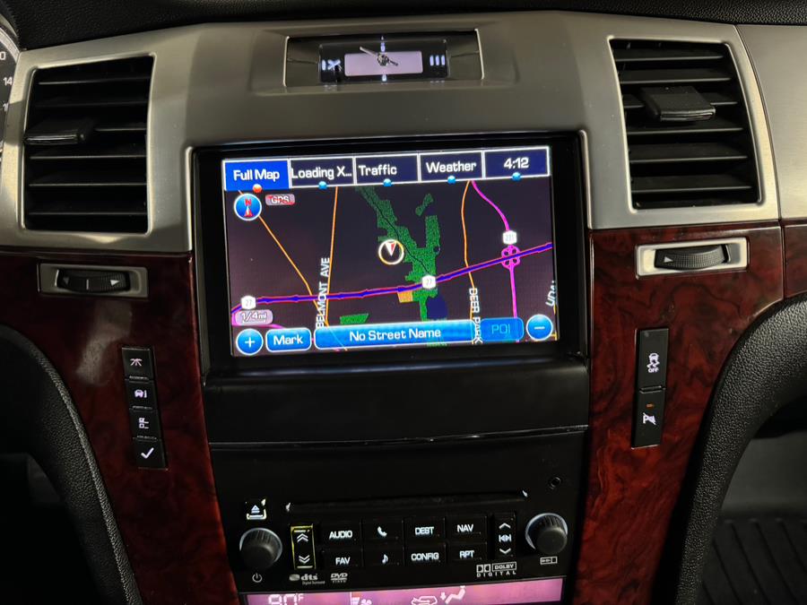 2013 Cadillac Escalade Luxury photo