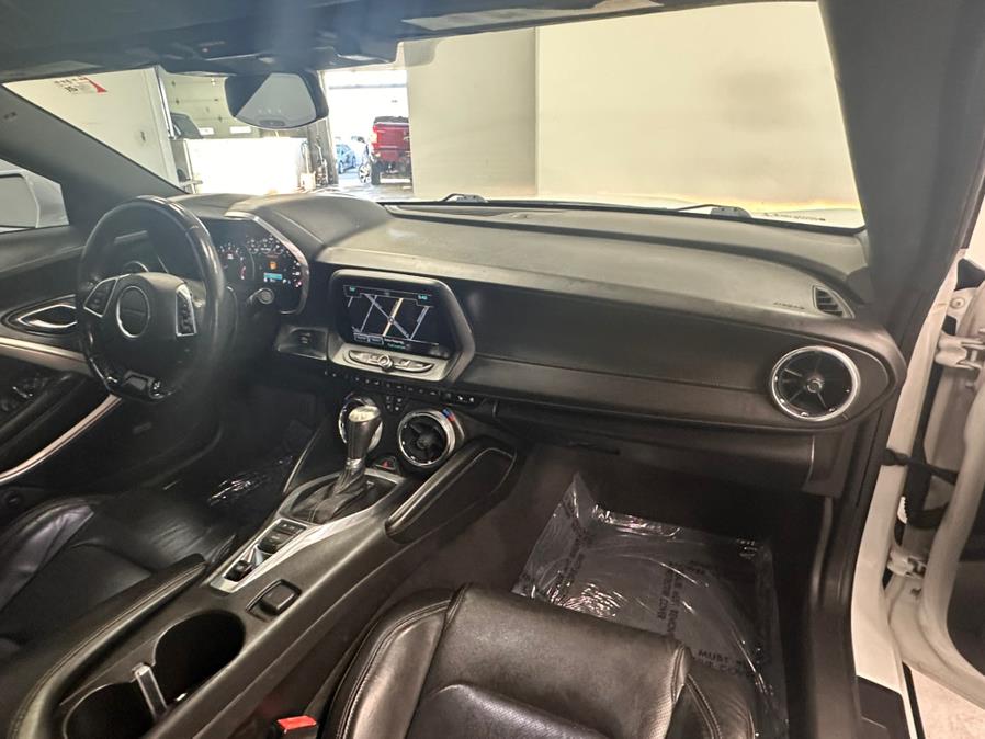 2016 Chevrolet Camaro 2dr Conv LT w/2LT photo