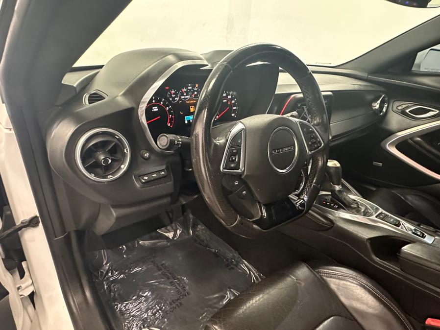 2016 Chevrolet Camaro 2dr Conv LT w/2LT photo