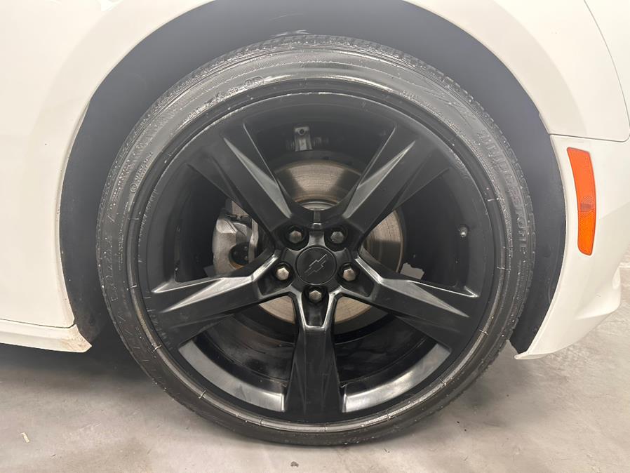 2016 Chevrolet Camaro 2dr Conv LT w/2LT photo