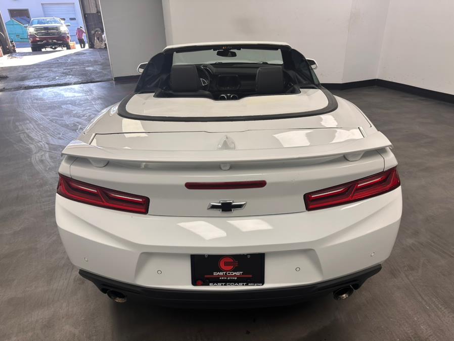 2016 Chevrolet Camaro 2dr Conv LT w/2LT photo