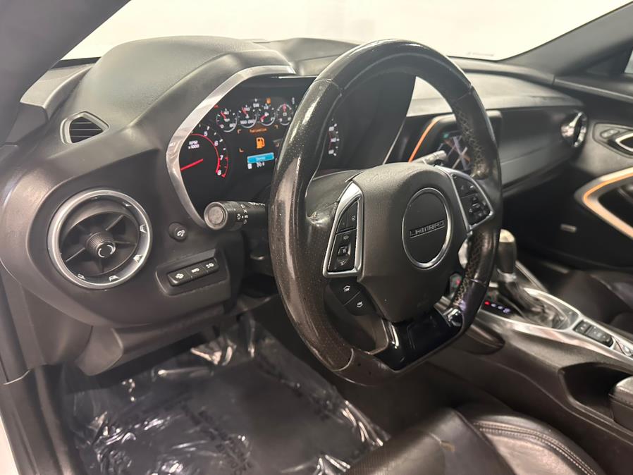 2016 Chevrolet Camaro 2dr Conv LT w/2LT photo