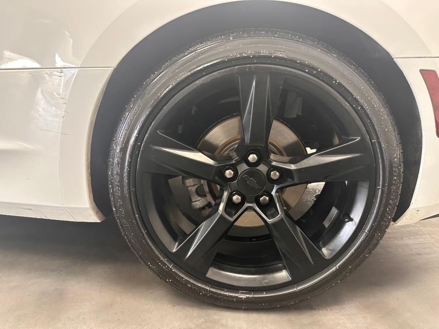 2016 Chevrolet Camaro 2dr Conv LT w/2LT photo