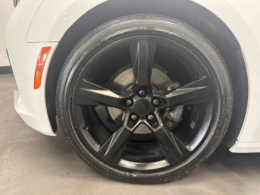 2016 Chevrolet Camaro 2dr Conv LT w/2LT photo