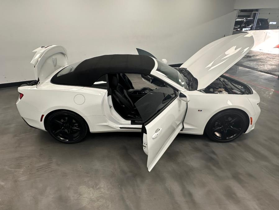 2016 Chevrolet Camaro 2dr Conv LT w/2LT photo