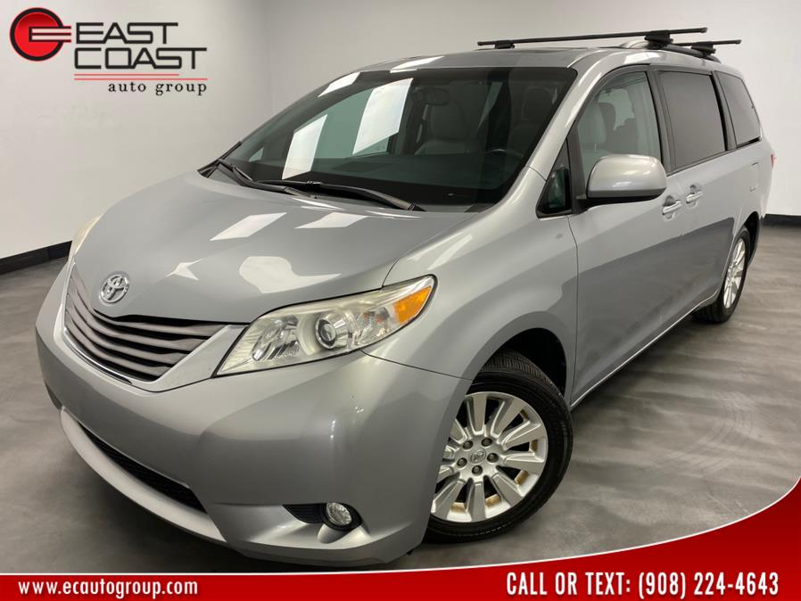 2015 Toyota Sienna 5dr 7-Pass Van XLE AWD (Natl) photo