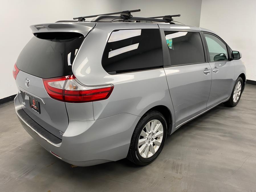 2015 Toyota Sienna 5dr 7-Pass Van XLE AWD (Natl) photo