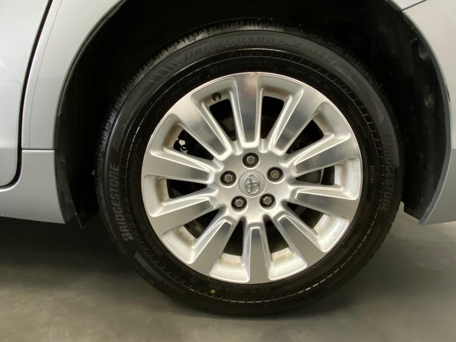 2015 Toyota Sienna 5dr 7-Pass Van XLE AWD (Natl) photo