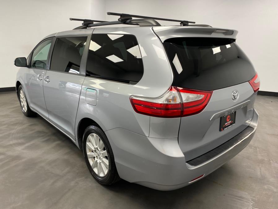 2015 Toyota Sienna 5dr 7-Pass Van XLE AWD (Natl) photo