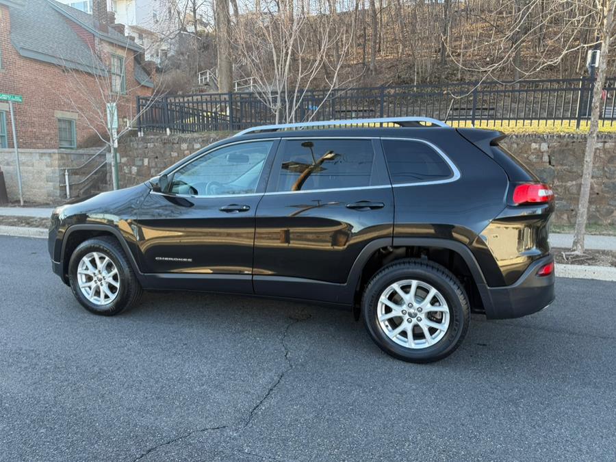 2016 Jeep Cherokee 4WD 4dr Latitude photo