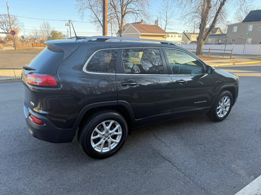 2016 Jeep Cherokee 4WD 4dr Latitude photo