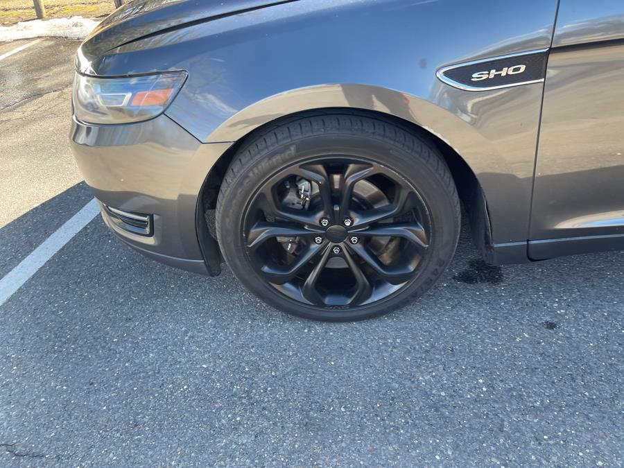 2015 Ford Taurus 4dr Sdn SHO AWD photo