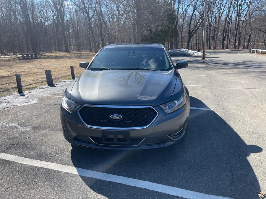 2015 Ford Taurus 4dr Sdn SHO AWD photo