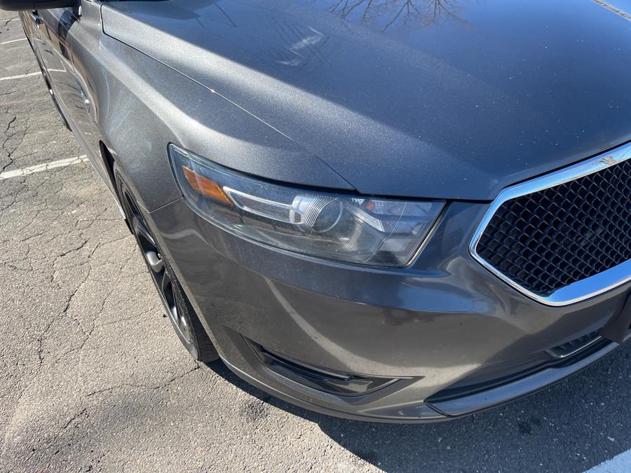 2015 Ford Taurus 4dr Sdn SHO AWD photo