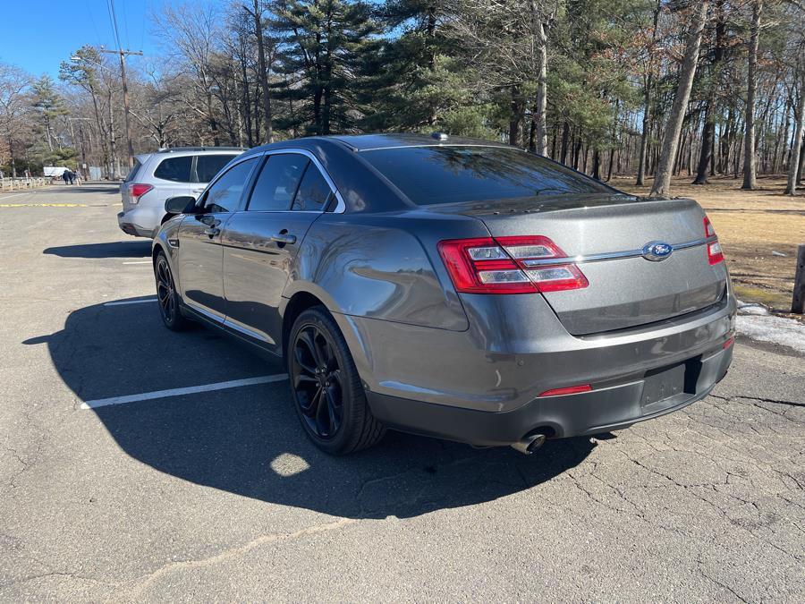 2015 Ford Taurus 4dr Sdn SHO AWD photo