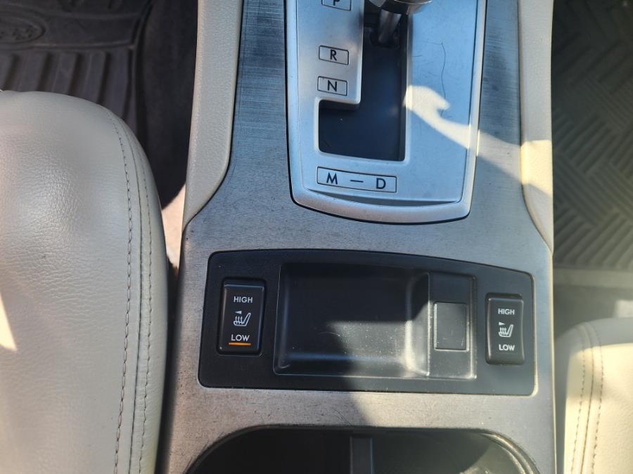 2011 Subaru Outback 2.5i Limited photo