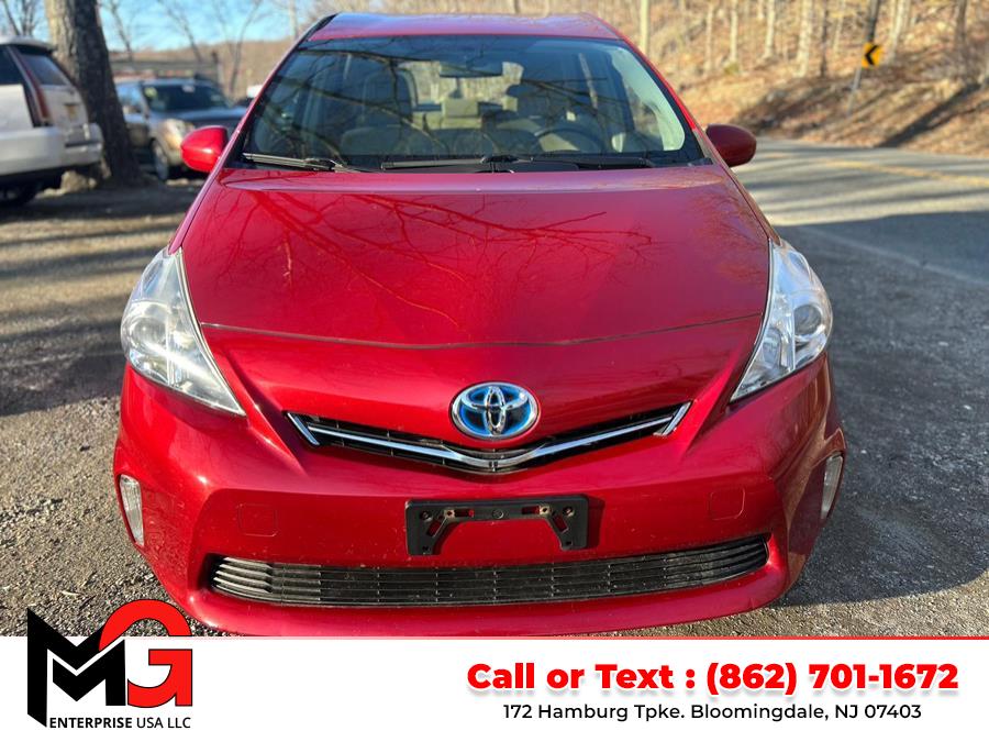 2012 Toyota Prius v Two photo