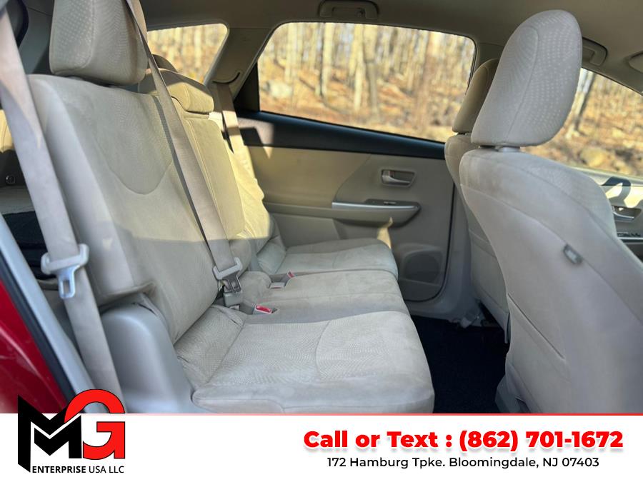 2012 Toyota Prius v Two photo