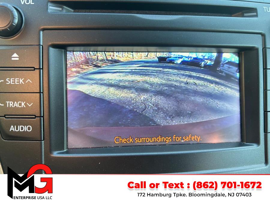 2012 Toyota Prius v Two photo