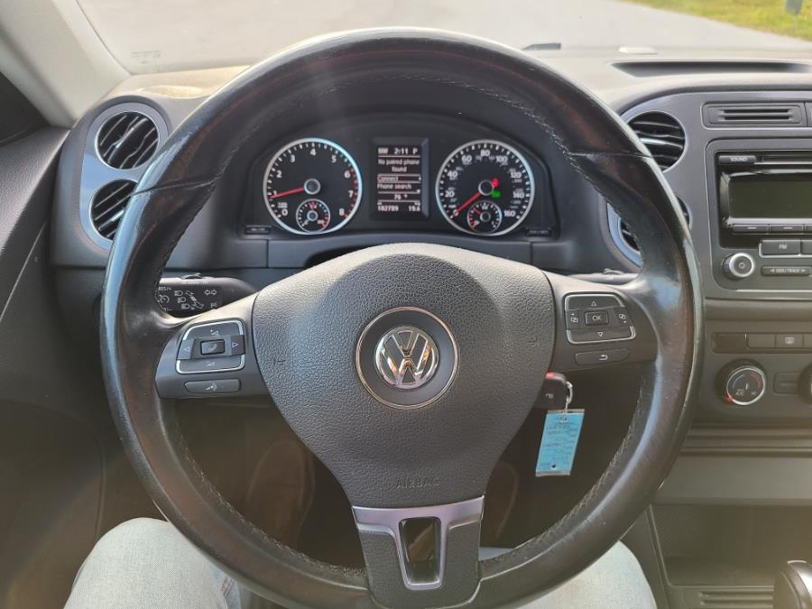 2014 Volkswagen Tiguan S photo