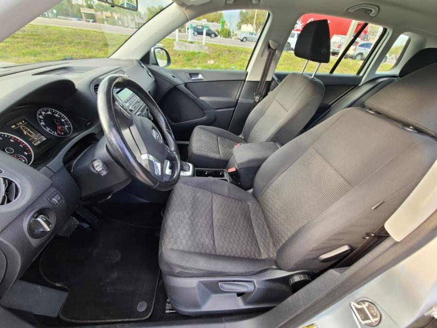 2014 Volkswagen Tiguan S photo