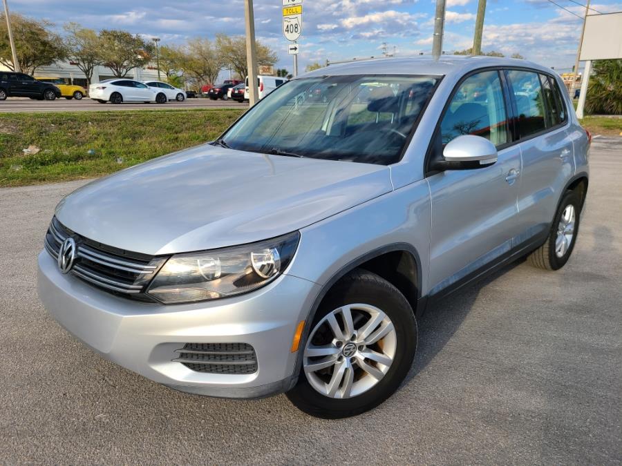 2014 Volkswagen Tiguan S photo