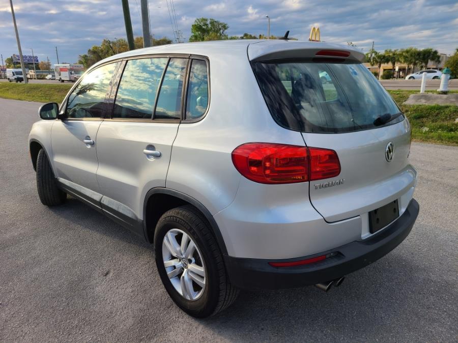 2014 Volkswagen Tiguan S photo