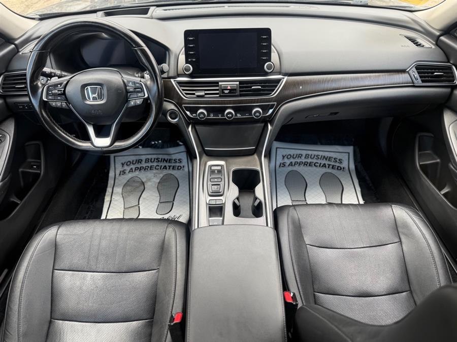 2020 Honda Accord TOURING photo
