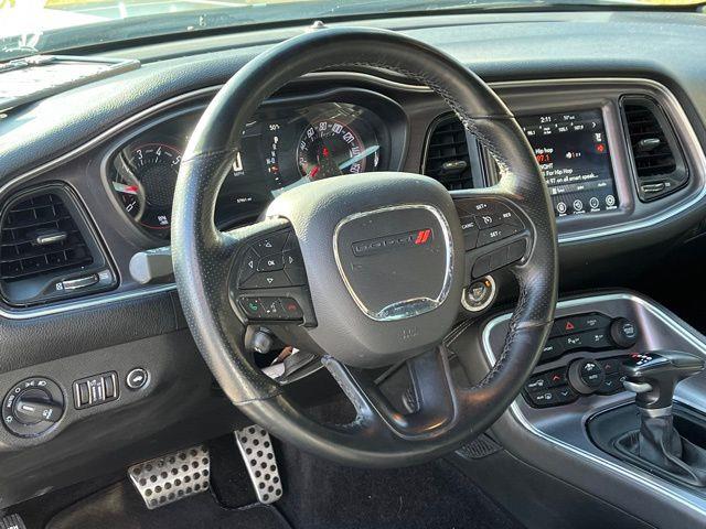 2017 Dodge Challenger SXT photo