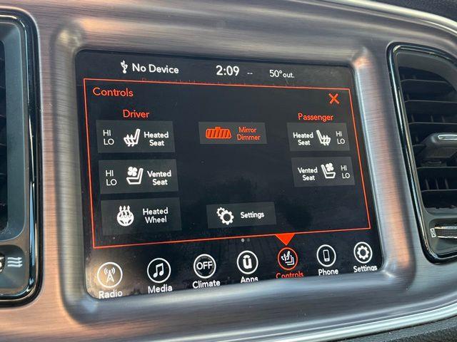 2017 Dodge Challenger SXT photo