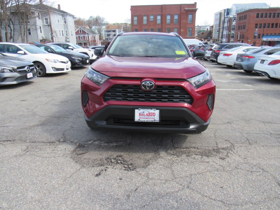 2019 Toyota RAV4 LE photo