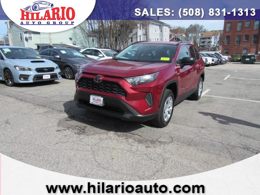 2019 Toyota RAV4 LE photo