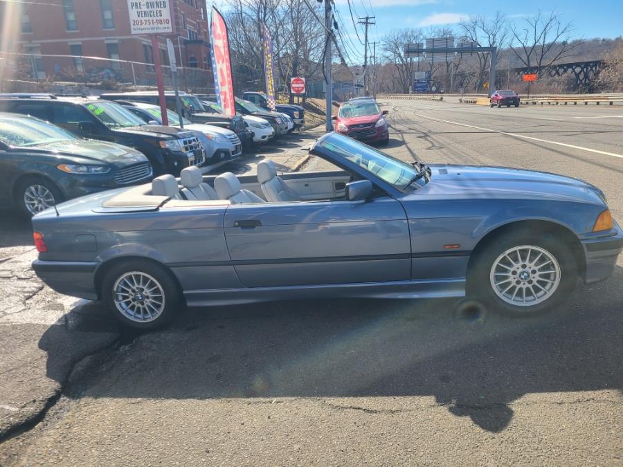 1999 BMW 3-Series 323i photo