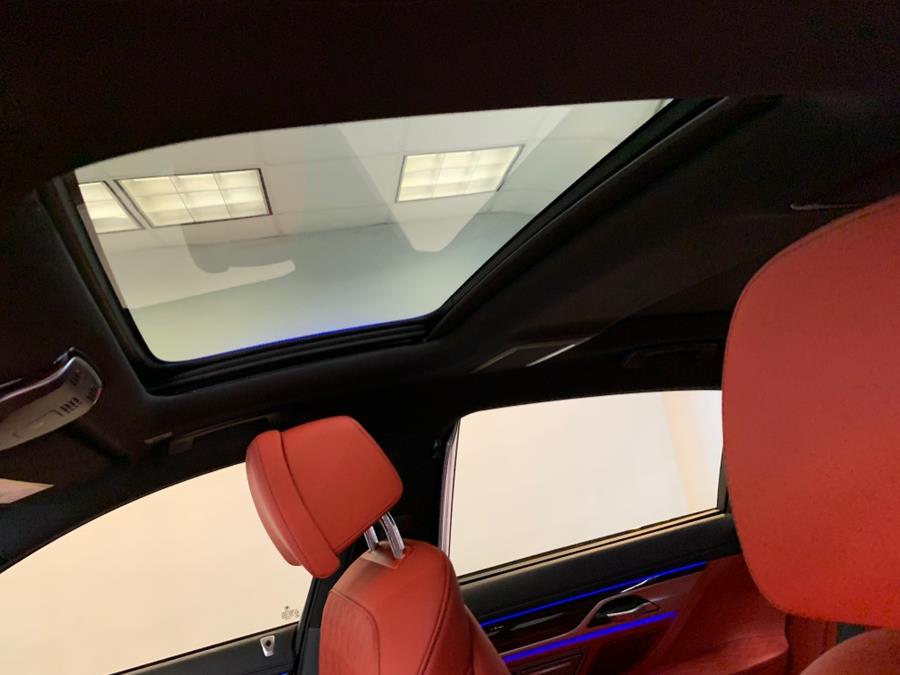 2022 BMW 7-Series 750i xDrive Sedan photo