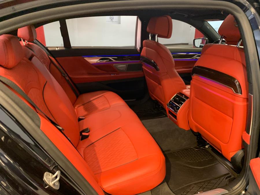 2022 BMW 7-Series 750i xDrive Sedan photo