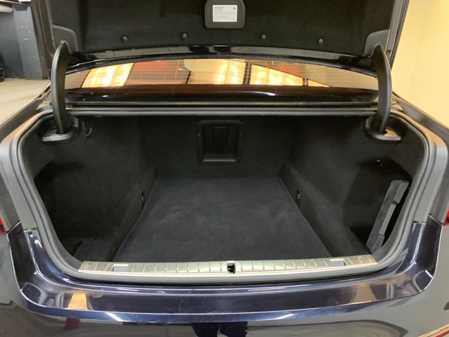 2022 BMW 7-Series 750i xDrive Sedan photo