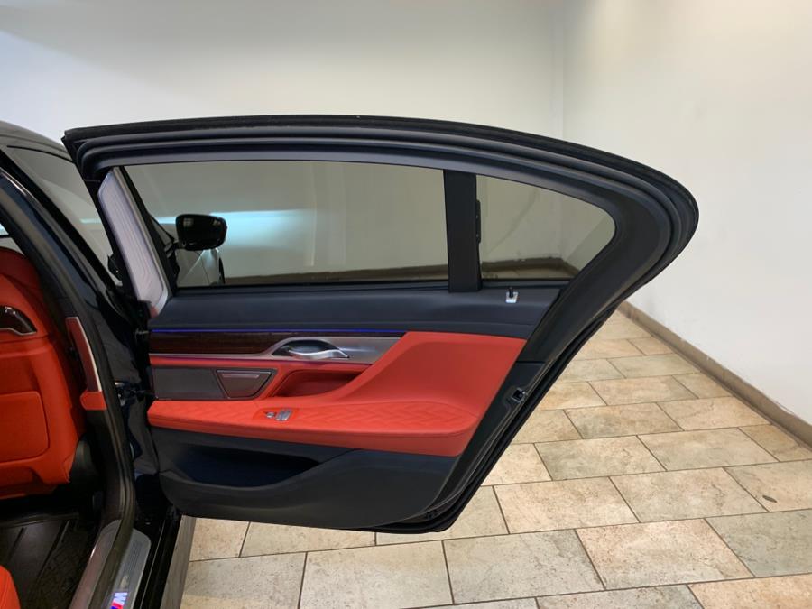 2022 BMW 7-Series 750i xDrive Sedan photo