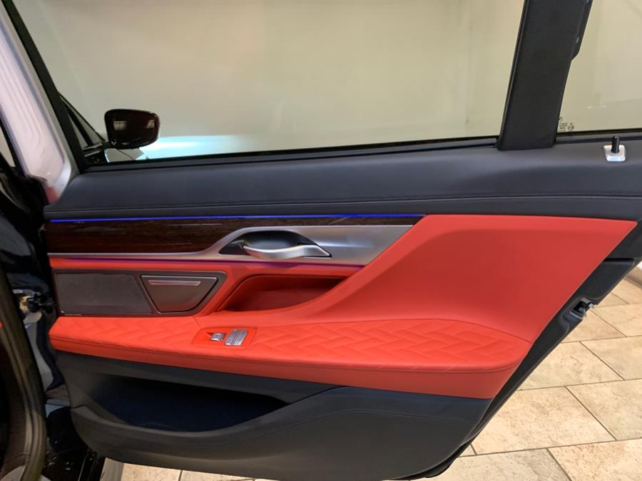 2022 BMW 7-Series 750i xDrive Sedan photo