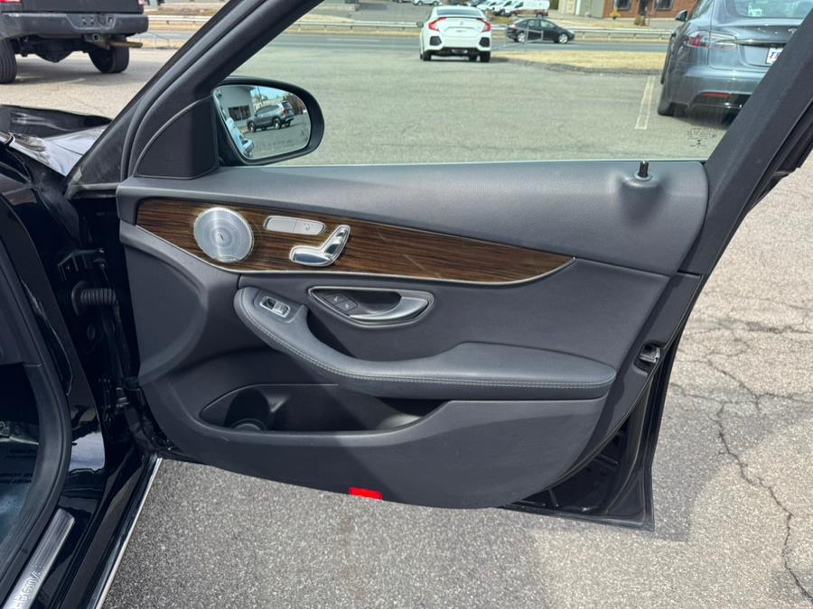 2017 Mercedes-Benz C-Class C 300 4MATIC Sedan photo