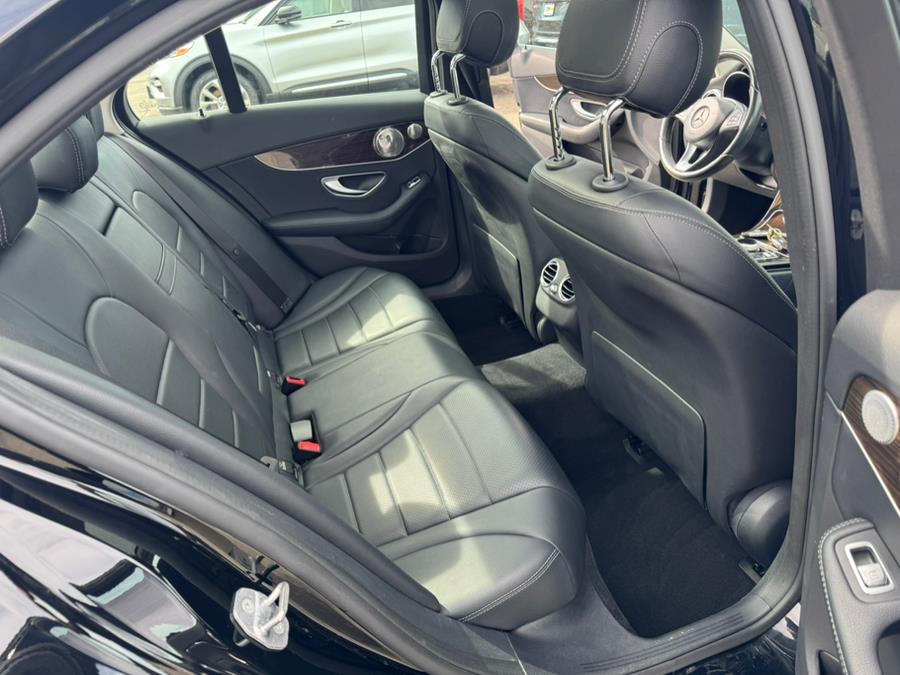 2017 Mercedes-Benz C-Class C 300 4MATIC Sedan photo