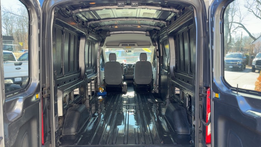 2015 Ford Other 250 photo