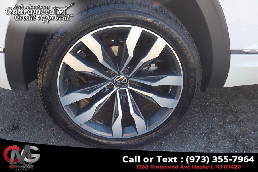 2021 Volkswagen Atlas Cross Sport SEL Premium R-Line 4Motion Spo photo