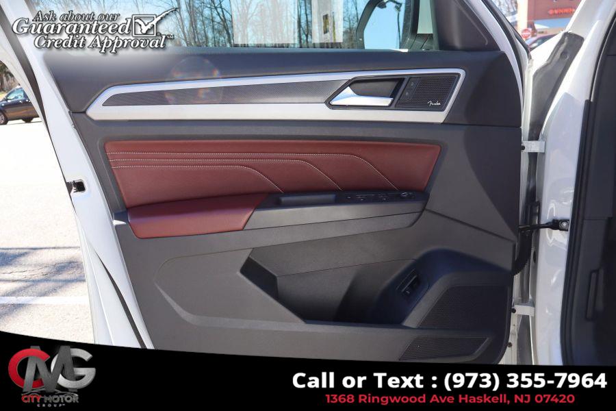 2021 Volkswagen Atlas Cross Sport SEL Premium R-Line 4Motion Spo photo