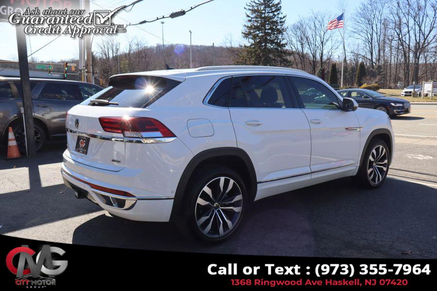 2021 Volkswagen Atlas Cross Sport SEL Premium R-Line 4Motion Spo photo