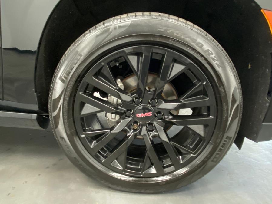 2021 GMC Yukon 4WD 4dr Denali photo