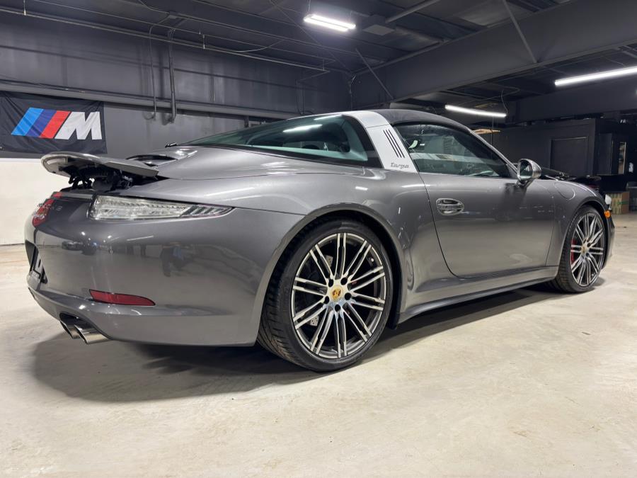 2016 Porsche 911 2dr Targa 4S photo