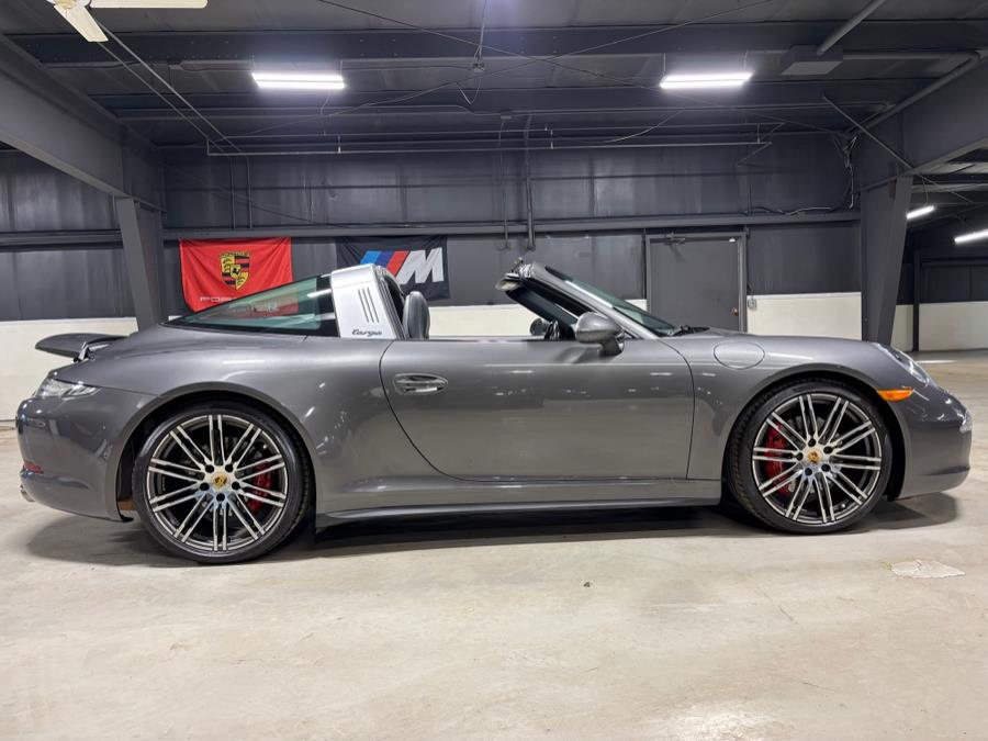 2016 Porsche 911 2dr Targa 4S photo