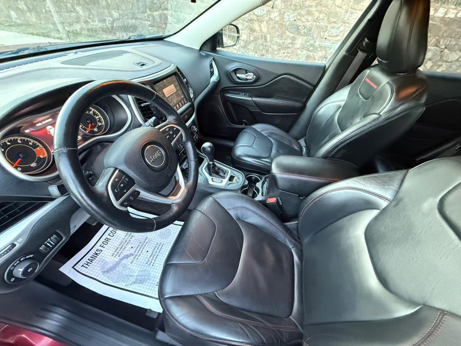 2015 Jeep Cherokee 4WD 4dr Trailhawk photo